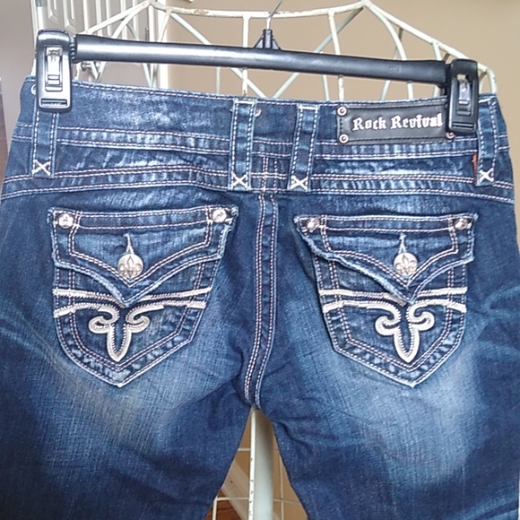 Rock Revival Gwen Capri Jeans - Picture 5 of 16